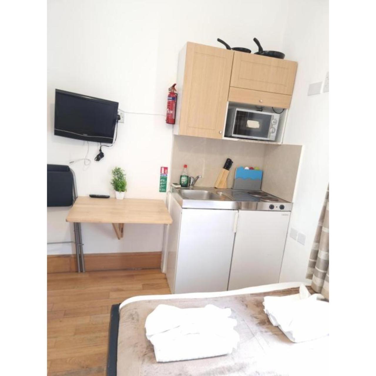 F204-Compact 2Nd Flr Studio Fits 2-Near Hyde Park Лондон Екстериор снимка